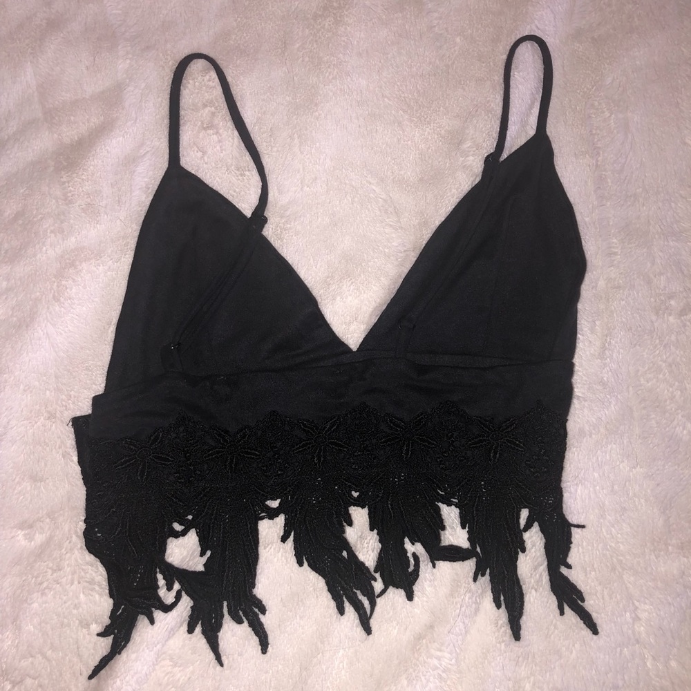 Beverly Hills Boutique black suede crop top - Picture 7 of 8